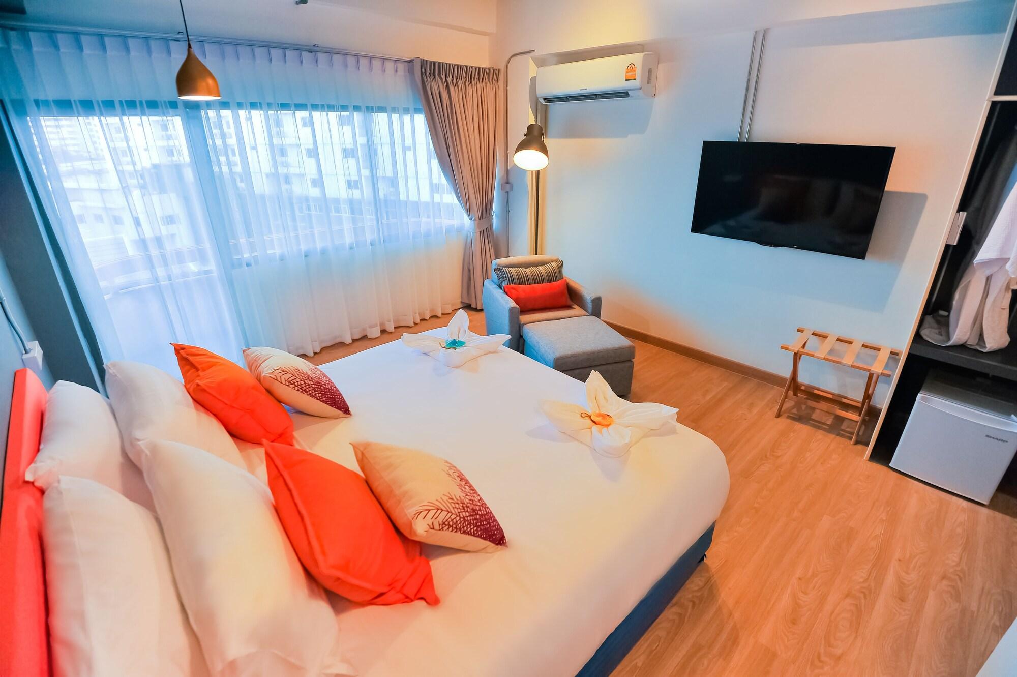 7 Days Premium Hotel Pattaya Eksteriør billede